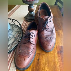 EUC Brown Leather Ecco Oxford Lace Up Shoes